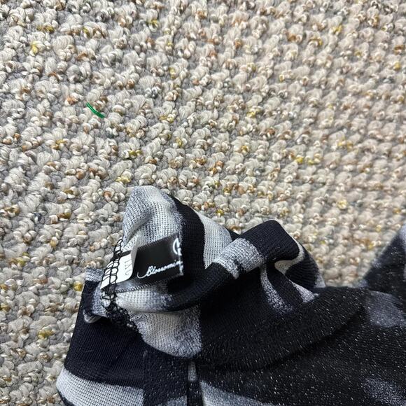 Gorgeous vintage 90s gray and black sparkly abstract long sleeve tight mesh top - Picture 6 of 7